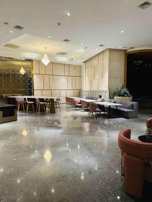 Cloud Stay@41St Floor 노이다 외부 사진